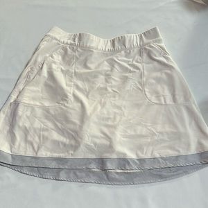 Peter millar size S skort